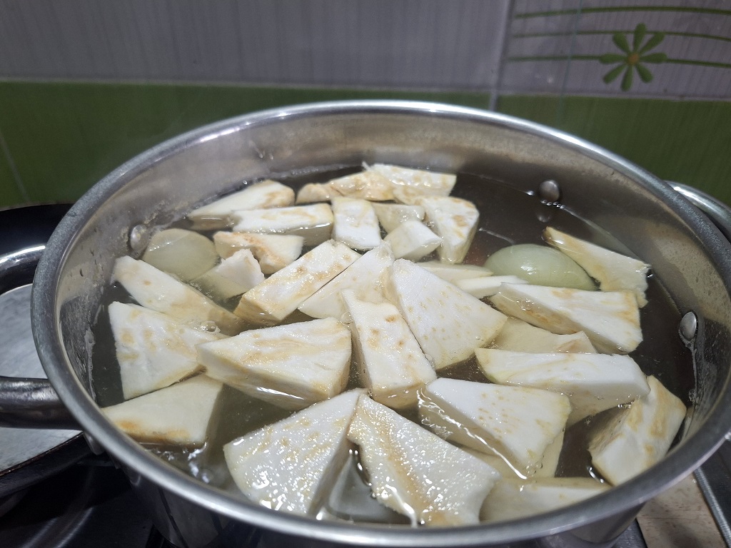 Supă de țelină, cu găluște imperiale
