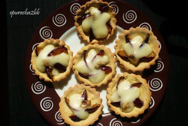 Mini tarte cu prune