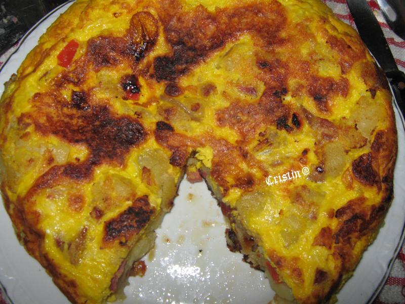 Tortilla cu cascaval si salam cu sunca