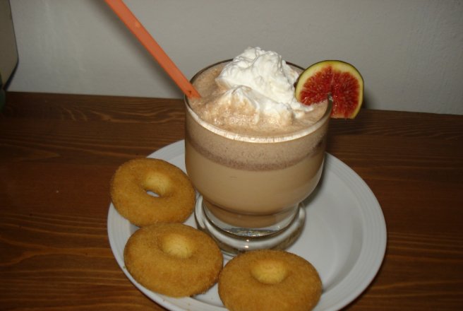 COCKTAIL DE CAFEA CALDUT