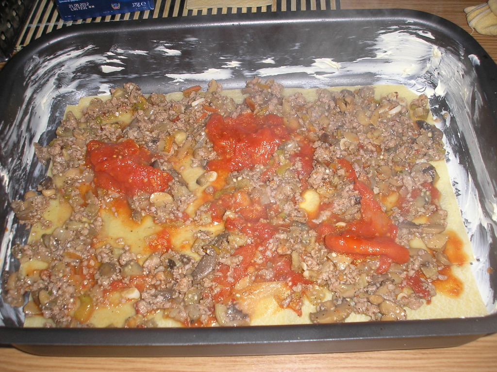 Lasagna cu carne si legume