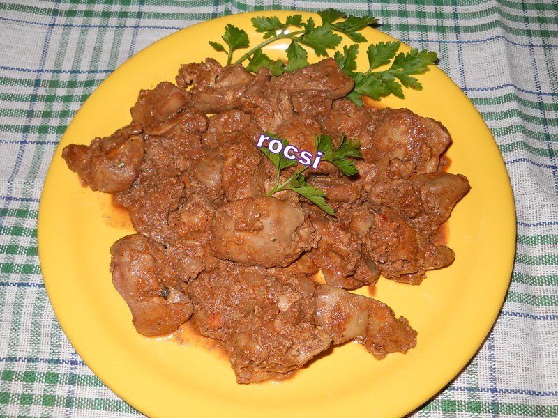 Ficatei in unt cu suc de rosii