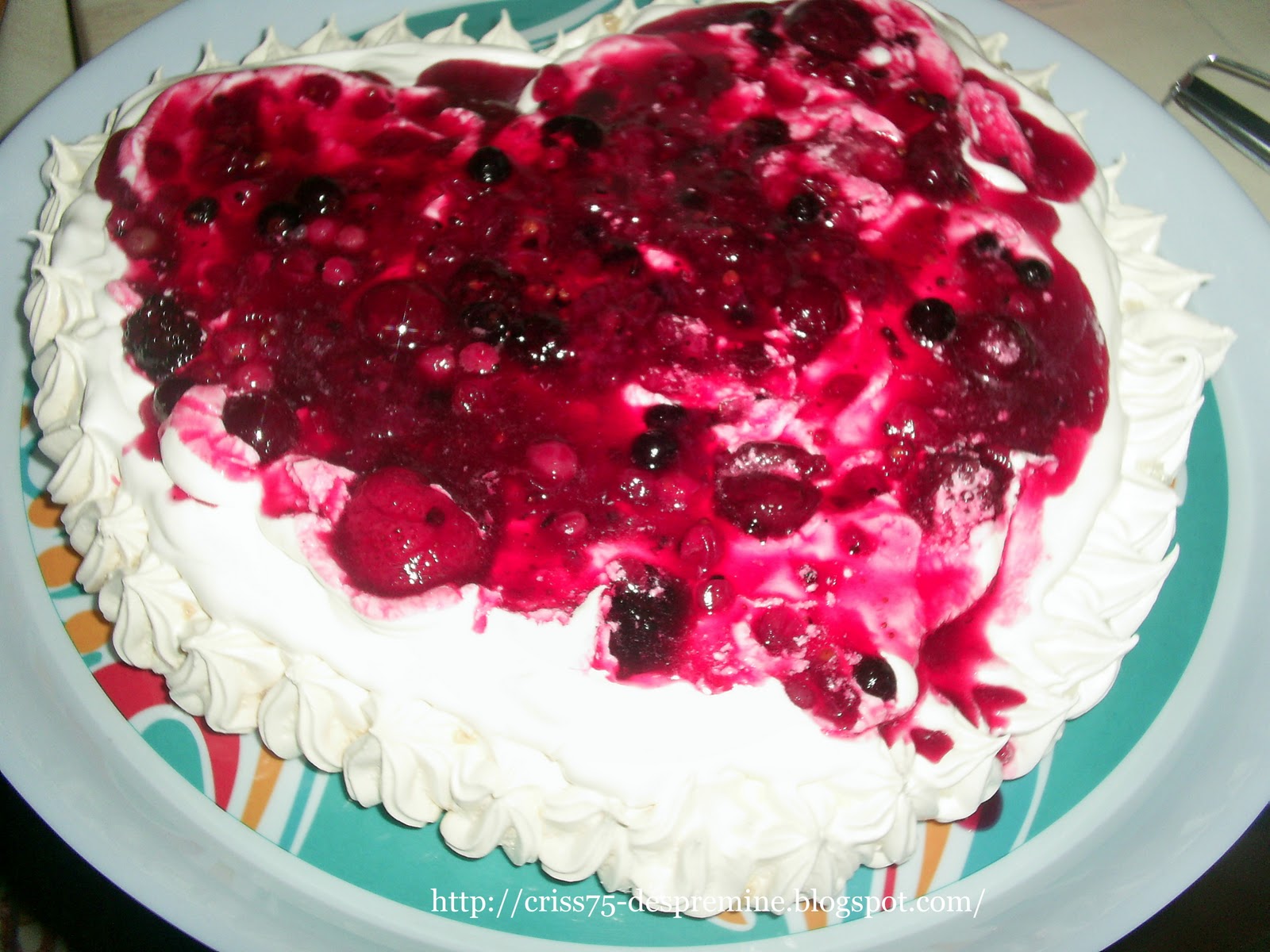 Tort cu blat de bezea (Pavlova)