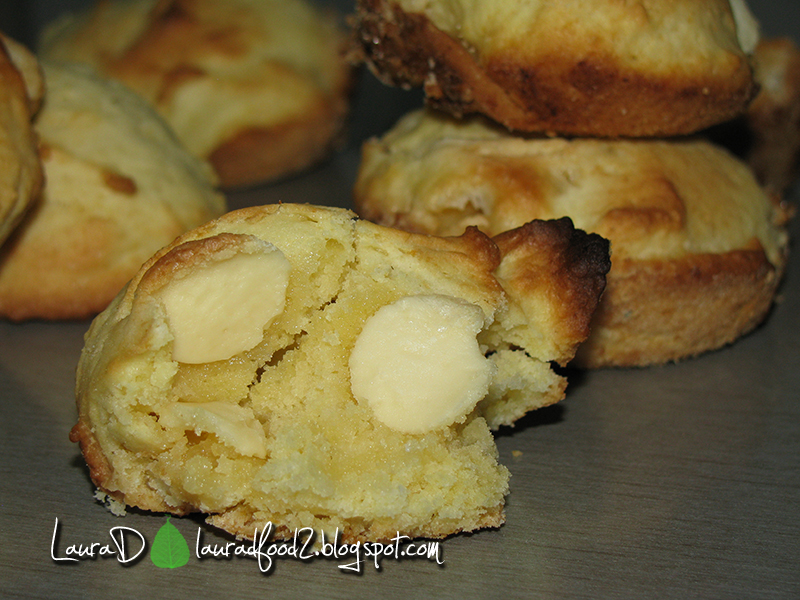 Cookies cu fulgi de ciocolata alba