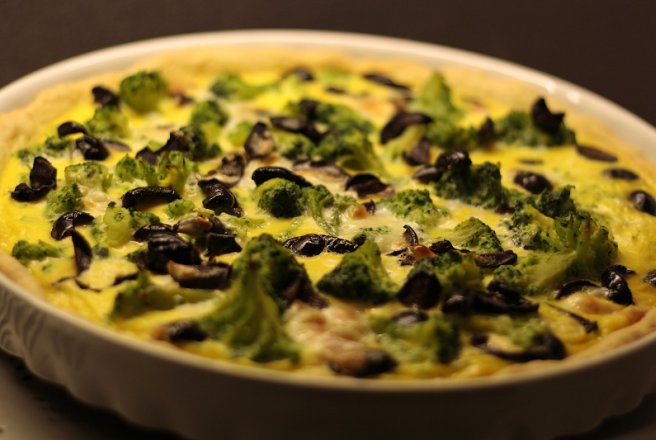 Quiche cu broccoli si masline