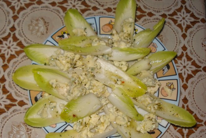 Salata de andive cu branza albastra