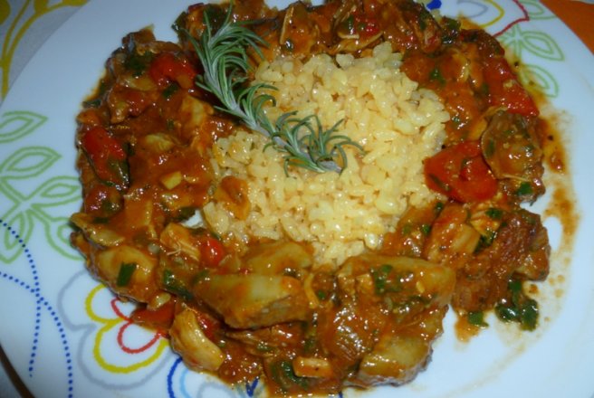 Pui cu carciofi, ciuperci si curry