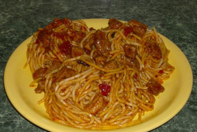 Spaghete cu carne