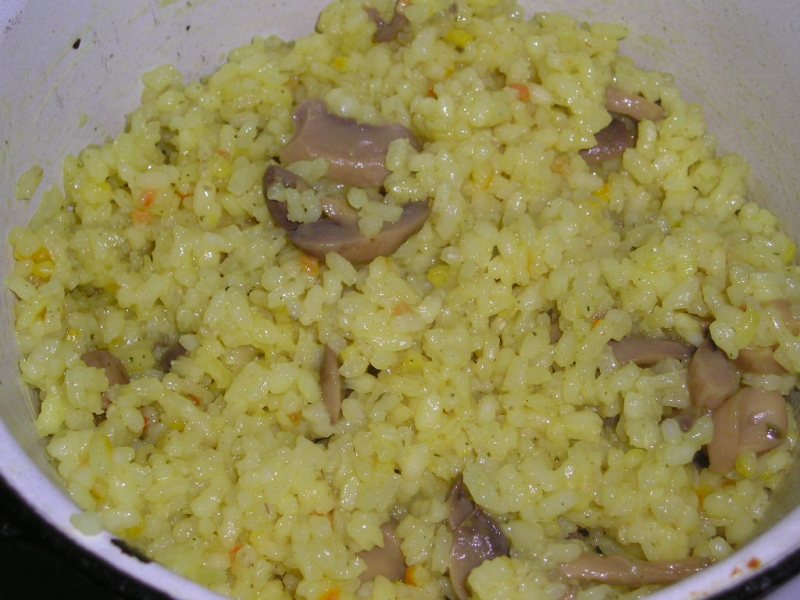 Pilaf de orez cu ciuperci