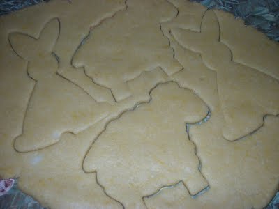 Biscuiti iepurasi, mielusei si floricele de Pasti