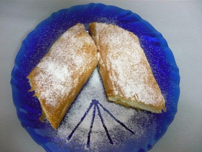 Strudel cu branza dulce