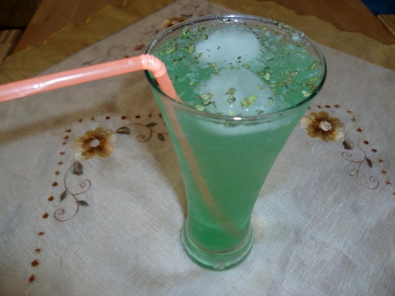 Mint lemonade