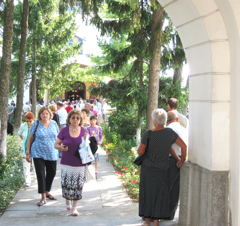 Manastire Tiganesti si-a sarbatorit hramul