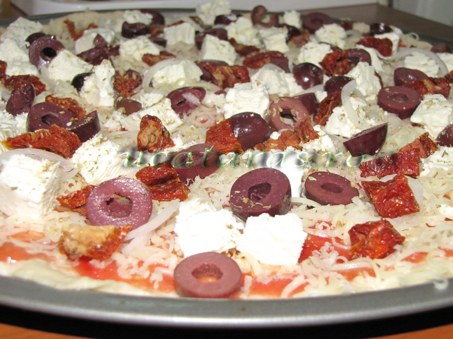 Pizza mediteraneana