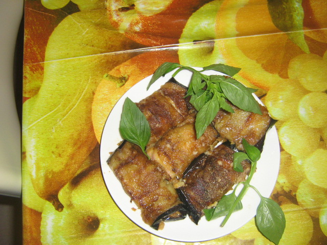 Rulouri de vinete ( involtini di melanze )