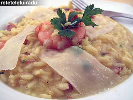 Risotto cu prosciutto si creveti