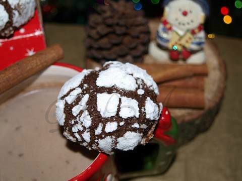 Chocolate crinkles