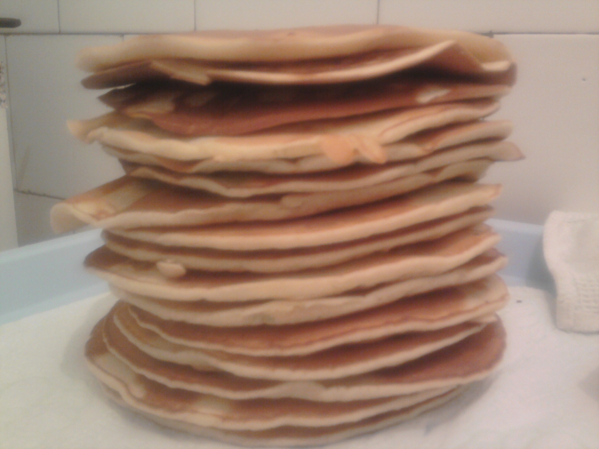 Pancakes  cu sos caramel ( clatite americane)