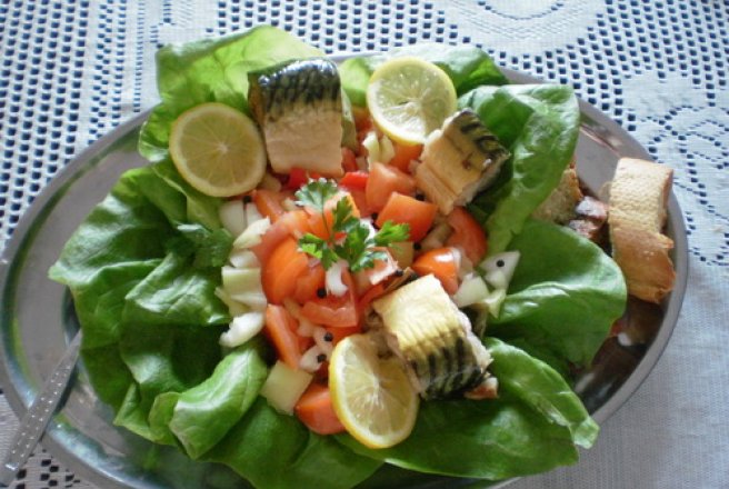 Salata de macrou afumat