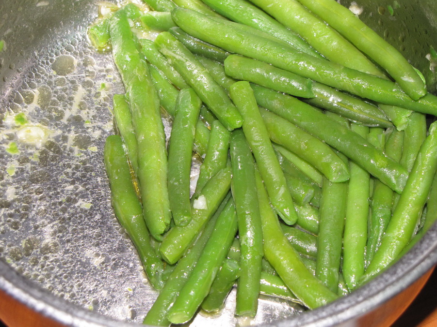 Creveti pane cu orez brun si fasole verde