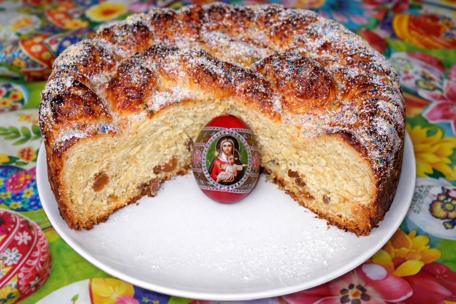 Pasca cu branza dulce si stafide