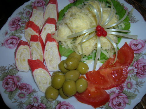 Gustare festiva din cascaval cu surimi (3)