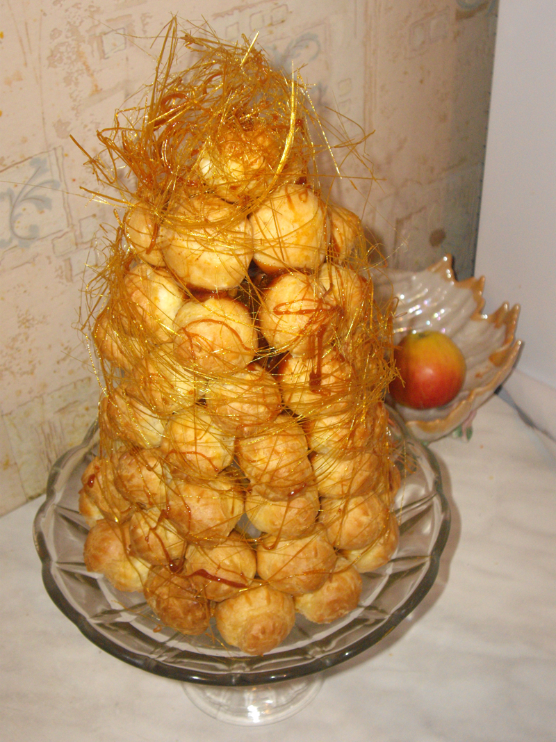 Croquembouche