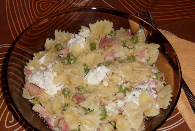 Farfalle cu ricotta si pancetta