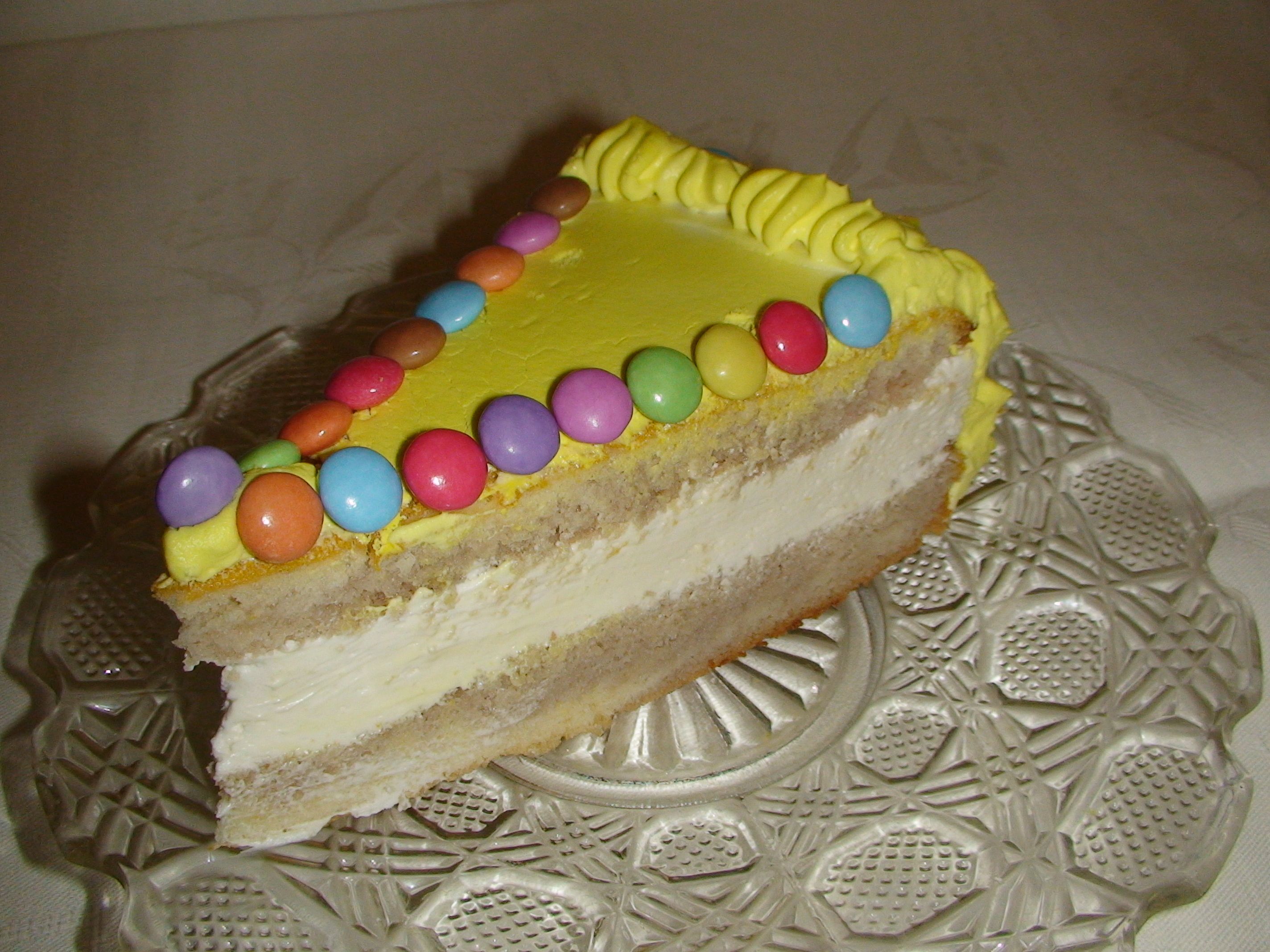 Tort cu crema de caramele