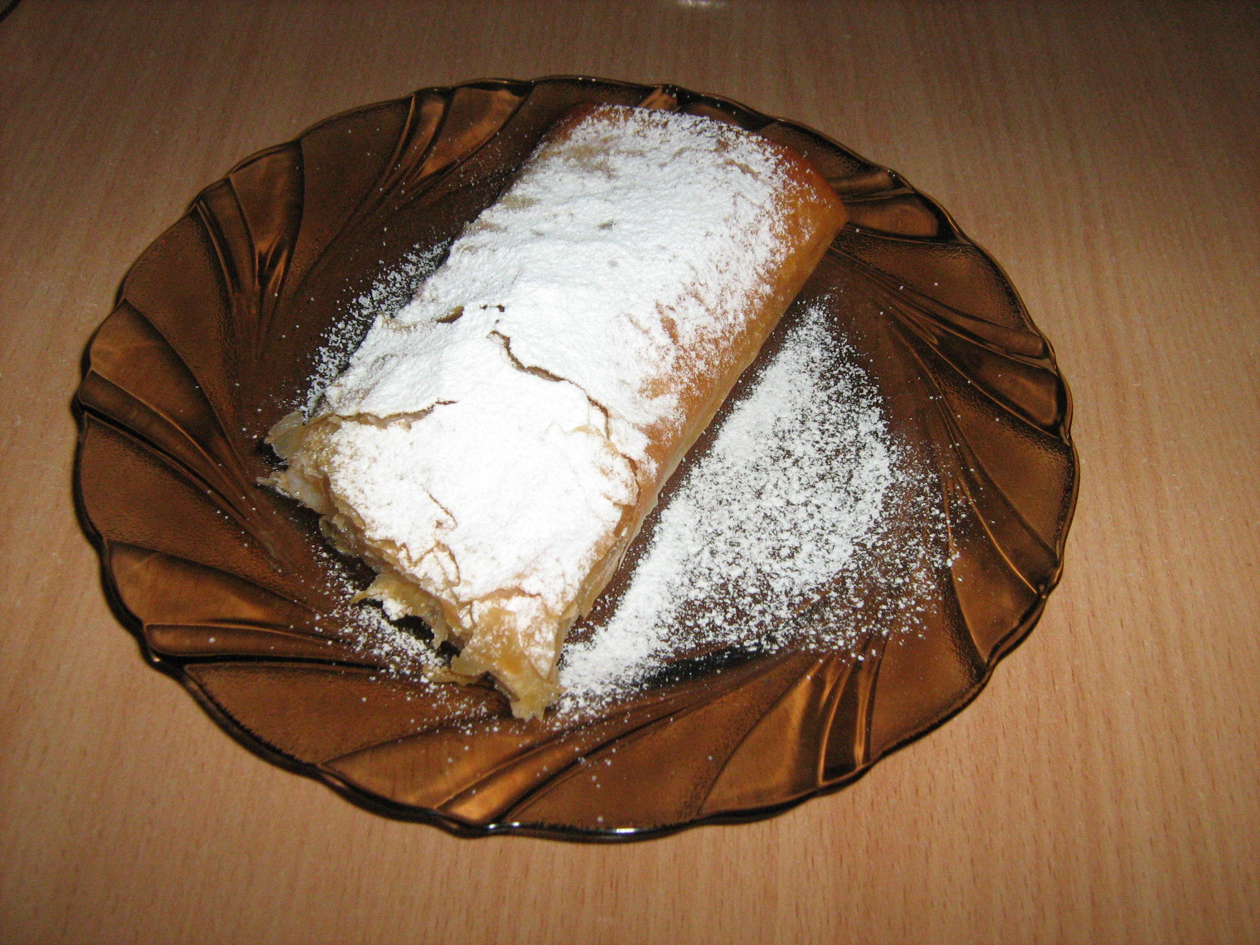 Strudel cu mere si orez cu lapte