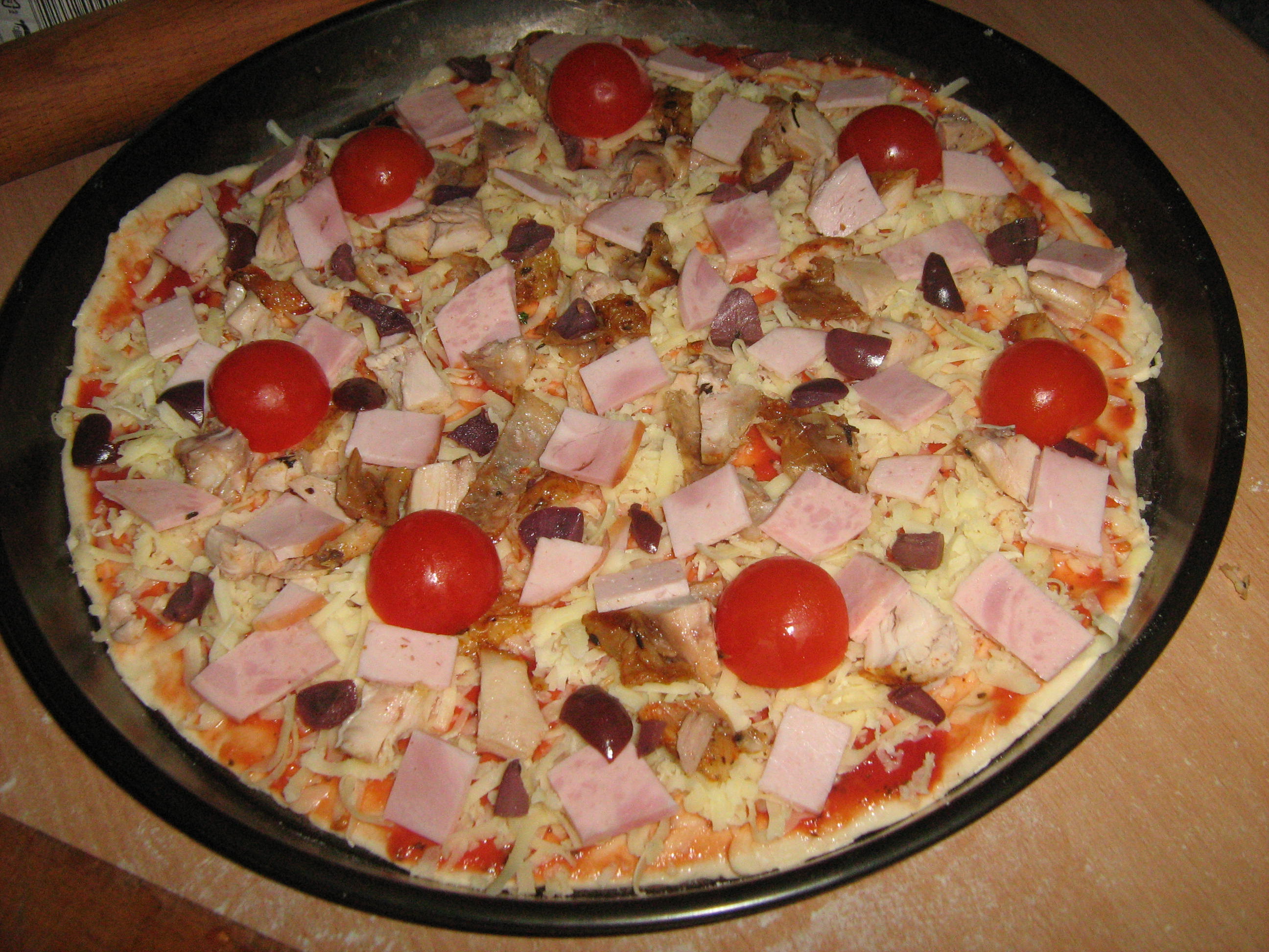 Pizza cu friptura de pui