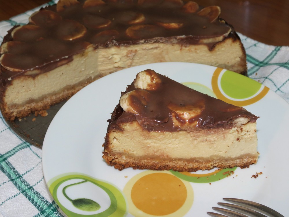 Cheesecake cu unt de arahide si banane