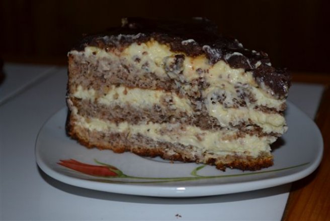 Tort cu crema mascarpone si nuci