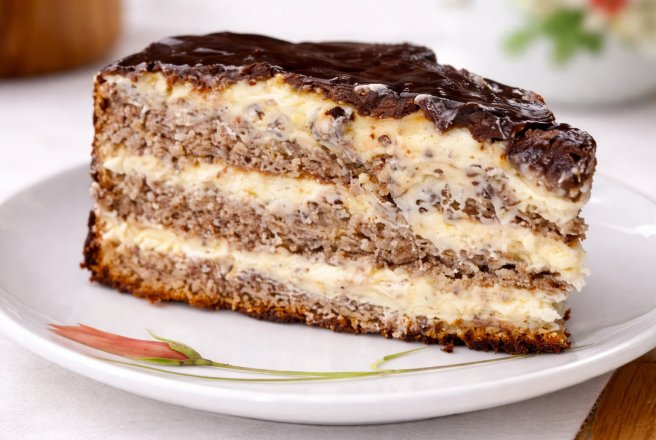 Tort cu crema mascarpone si nuci