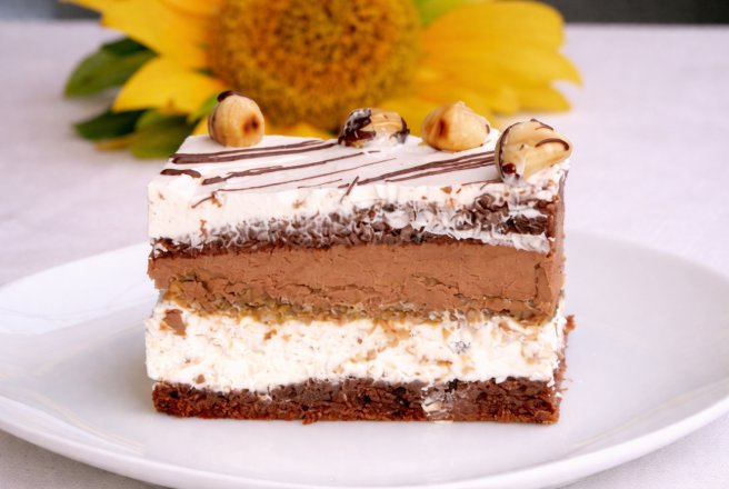 Prajitura cu alune si ciocolata