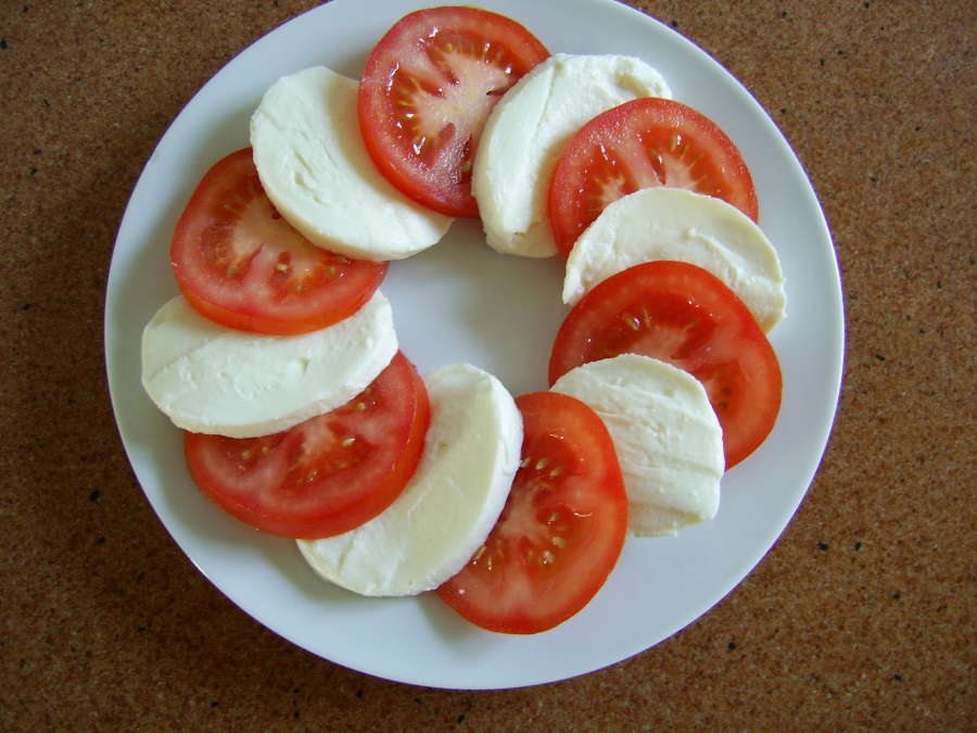 Salata Caprese