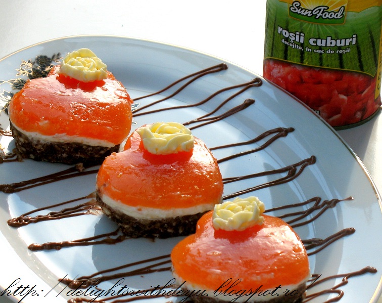 Mini cheesecake cu jeleu de rosii si portocale