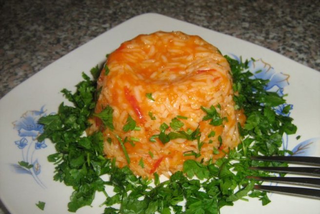 Pilaf de orez cu rosii