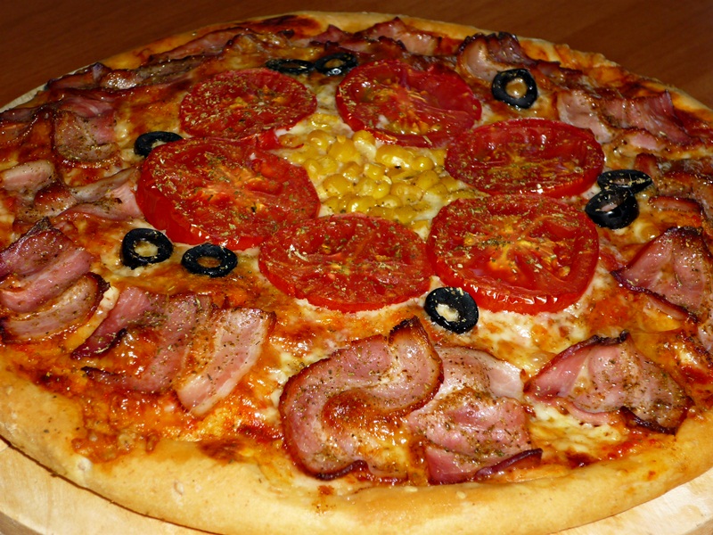 Pizza din blat cu susan