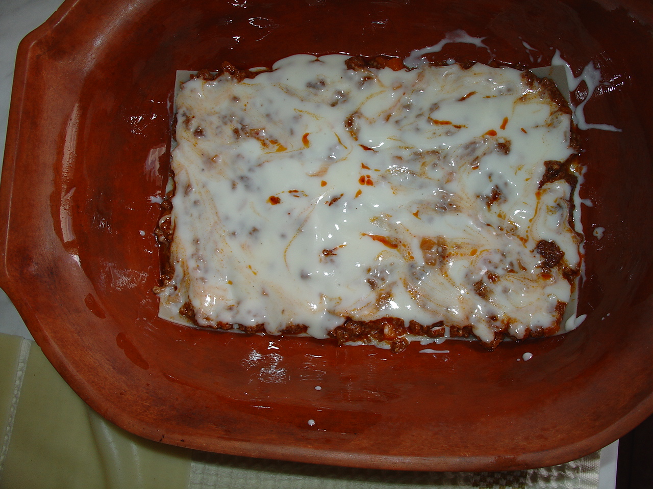 Lasagna cu sos ragu si parmezan