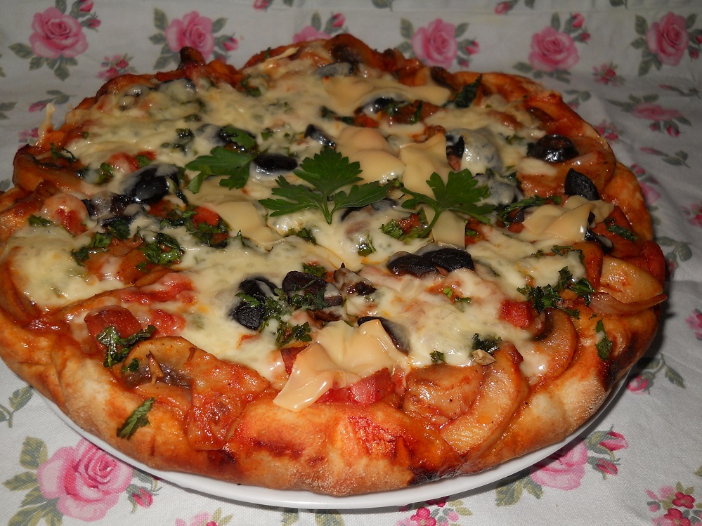 Pizza cu ciuperci