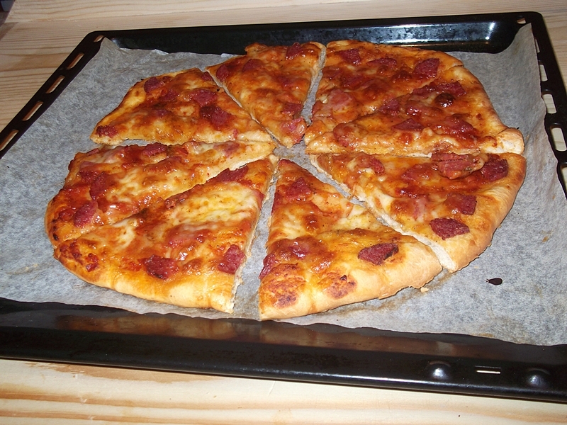 Pizza salami