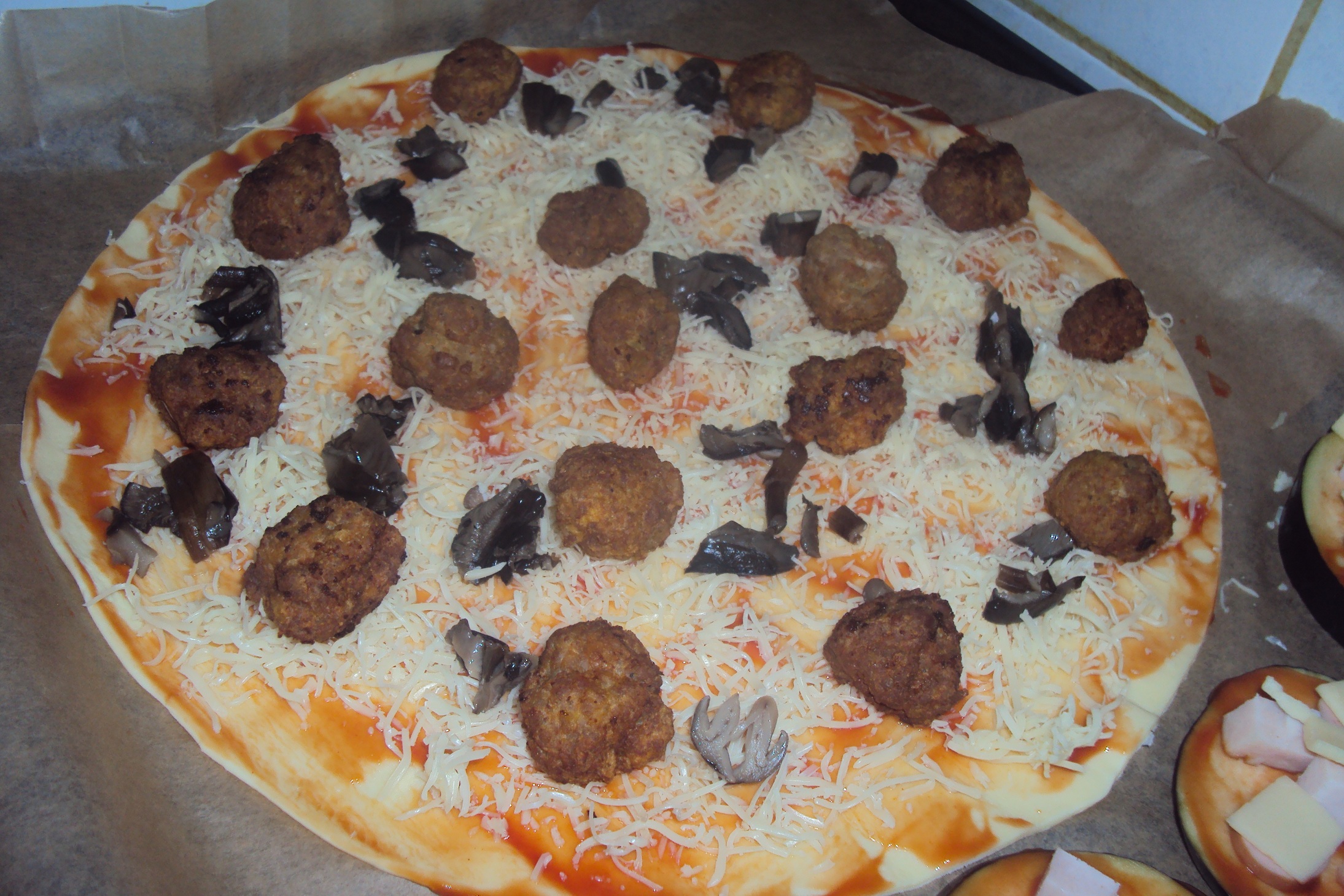 Pizza cu piftelute