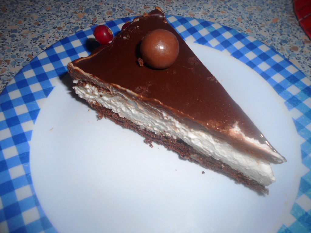 Tort cu mascarpone si ganache