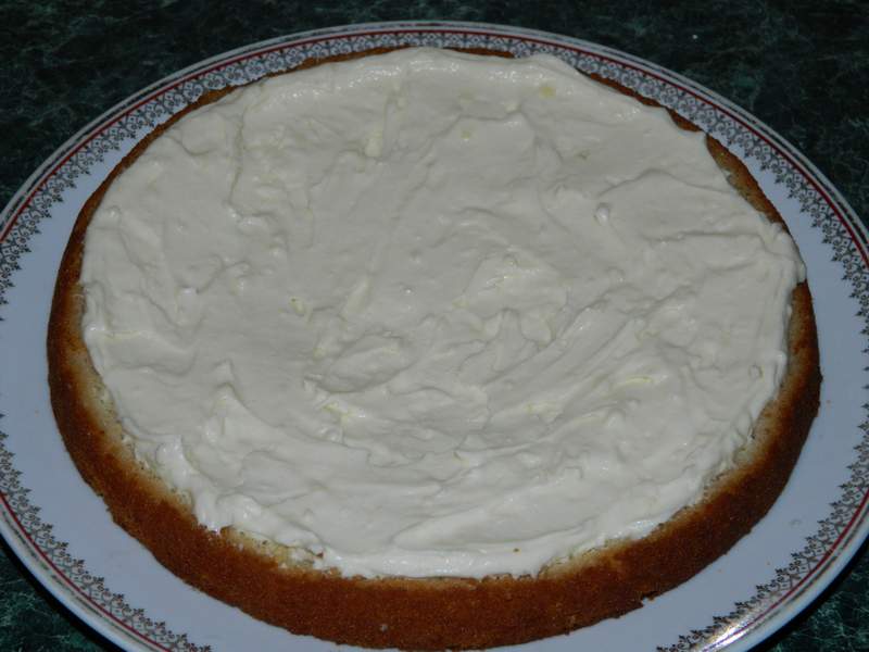 Tort cu crema de vanilie