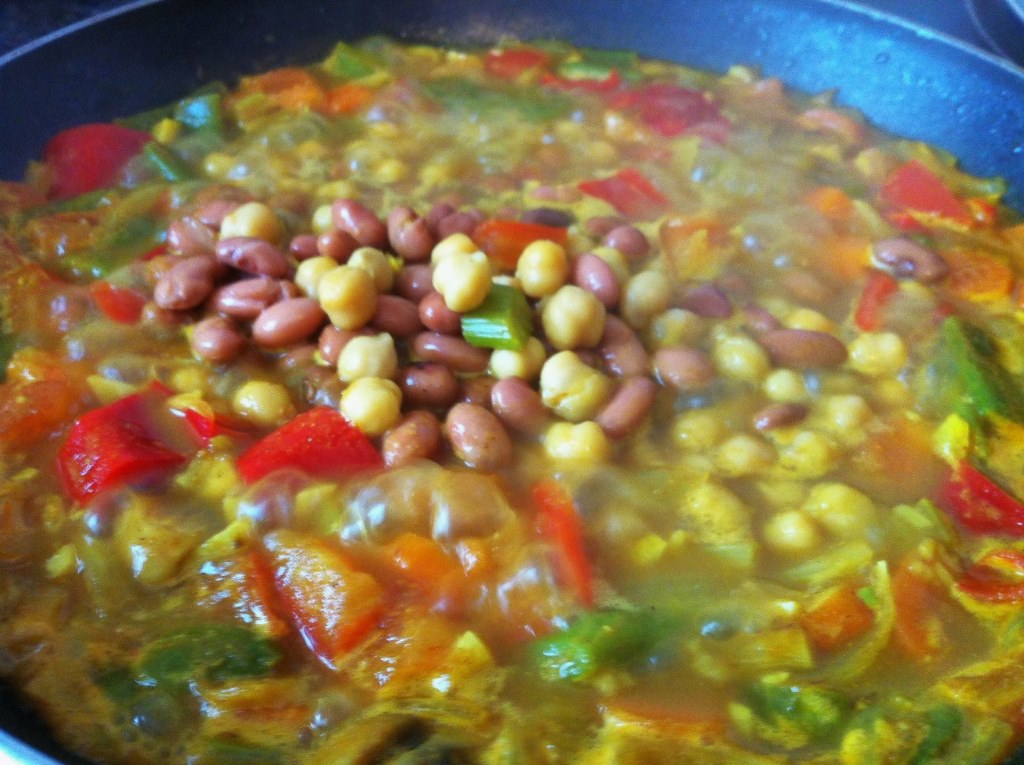 Cuscus/cous-cous cu legume in stil marocan