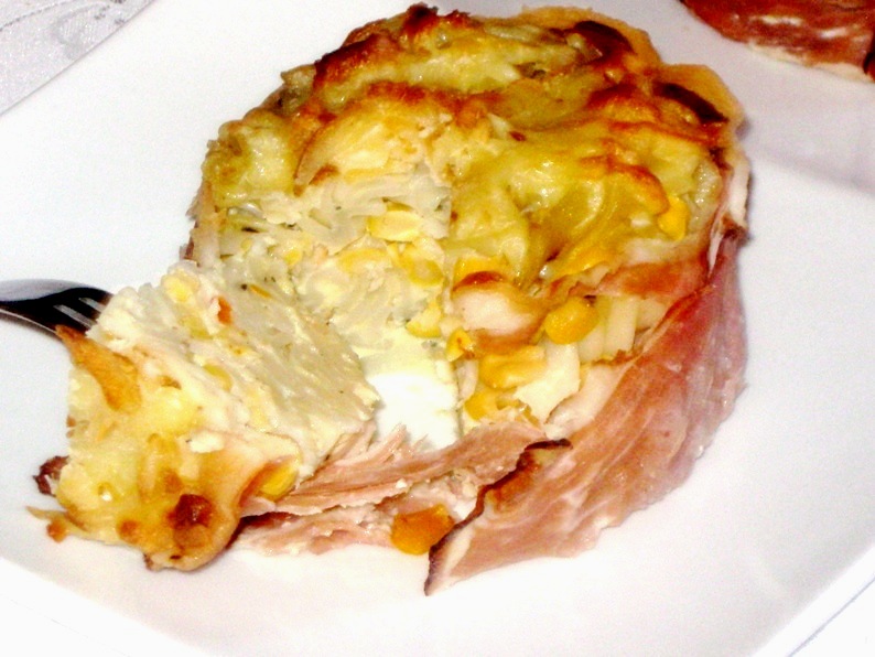 Mini-budinci imbracate in prosciutto