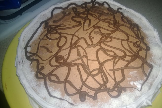 Tort cu ganache de ciocolata si visine