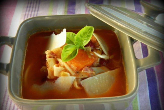 Minestrone cu pui