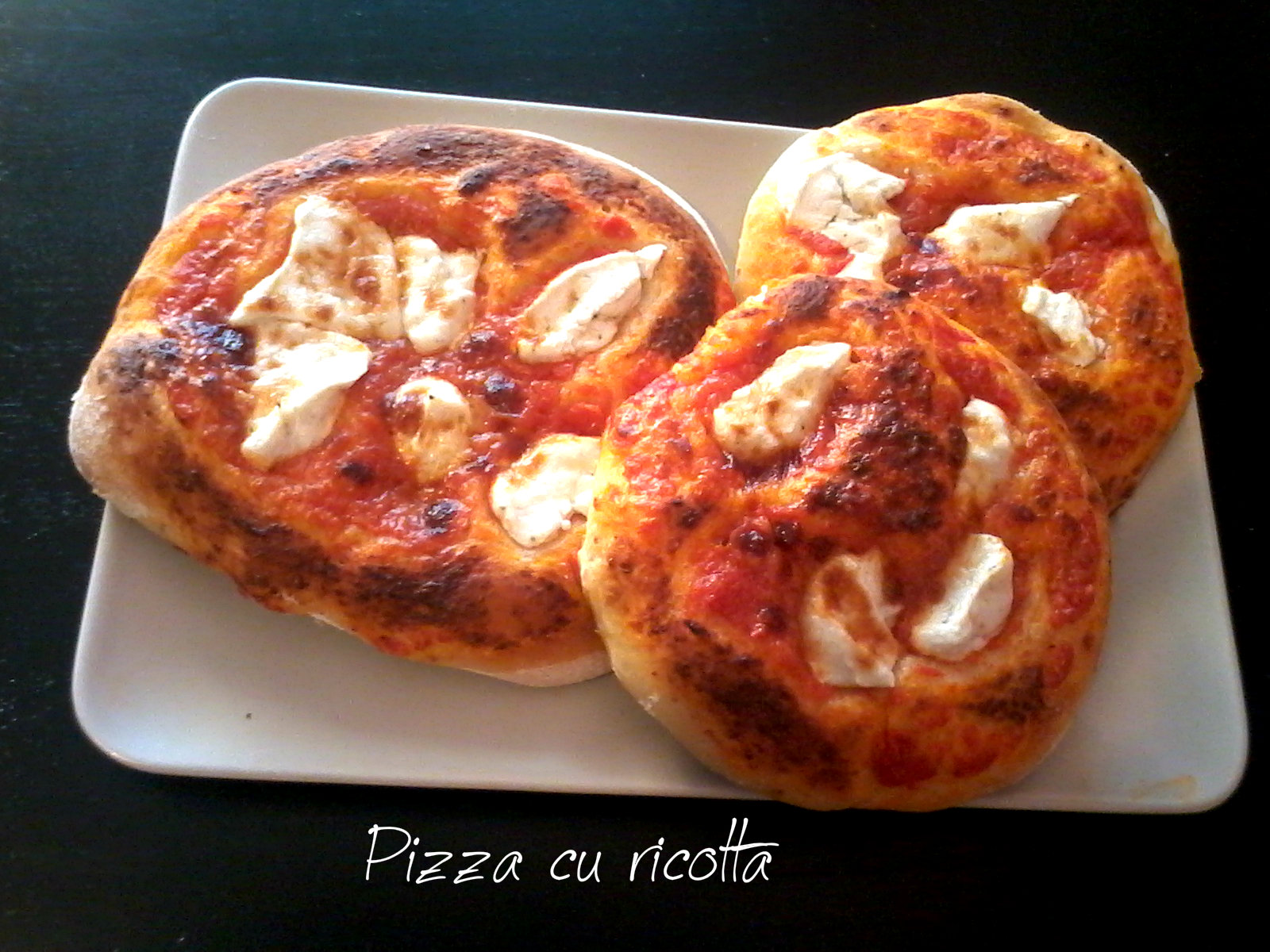 Pizza cu ricotta